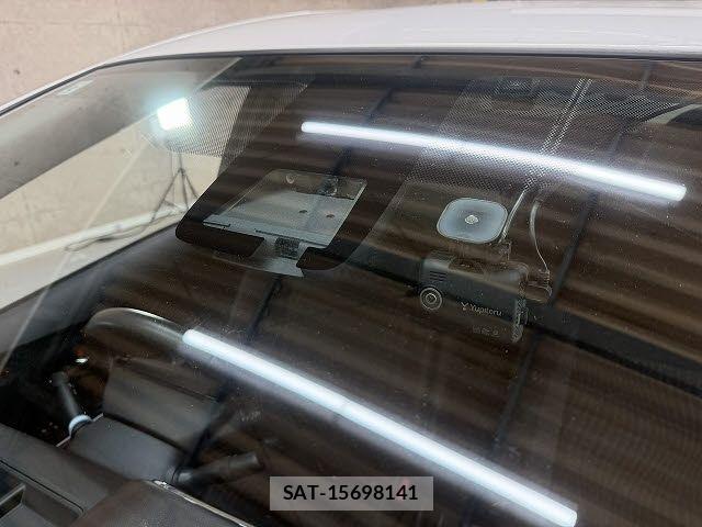 Toyota AQUA 2017-09 8244589-5