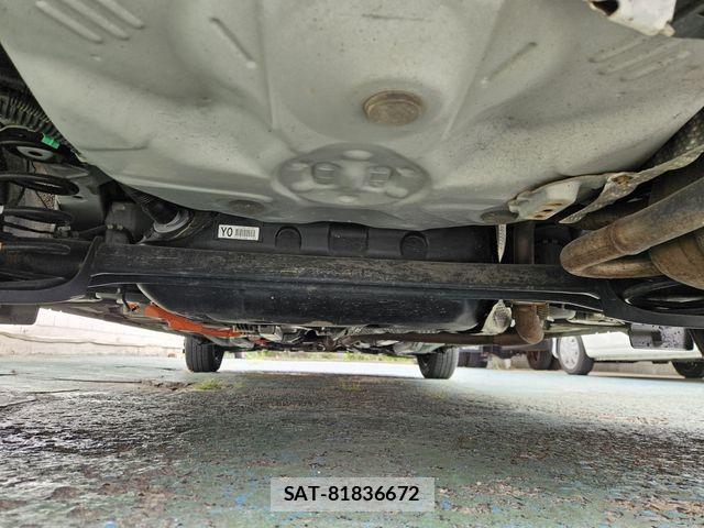 Toyota AQUA 2015-06 8244608-25