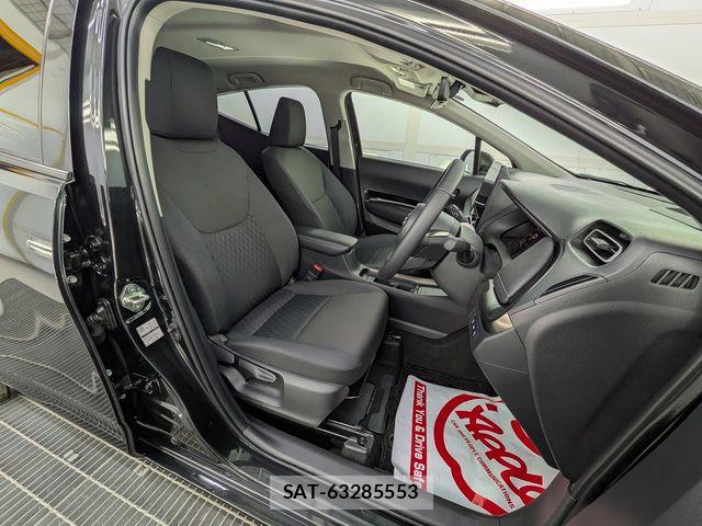 Toyota AQUA 2024-11 8244578-9