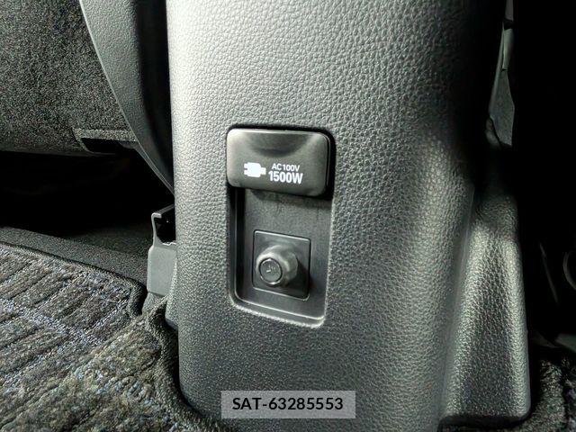 Toyota AQUA 2024-11 8244578-16