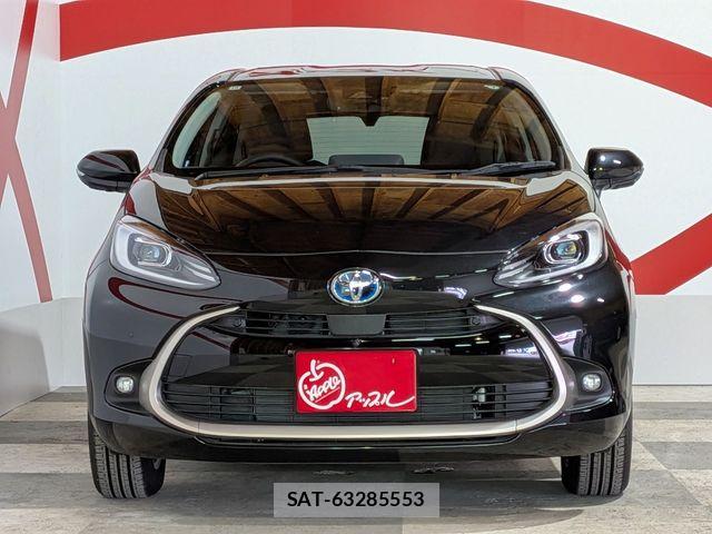 Toyota AQUA 2024-11 8244578-2