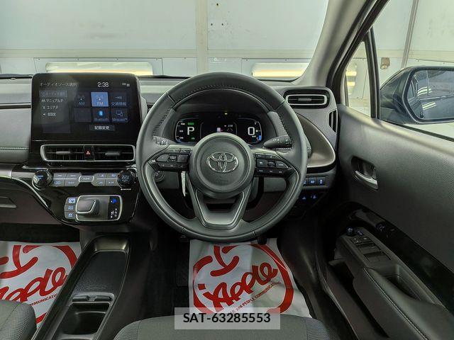 Toyota AQUA 2024-11 8244578-8