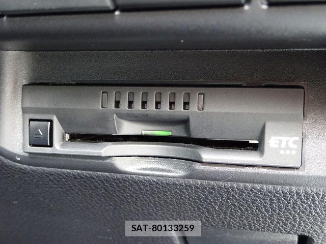 Toyota AQUA 2024-08 8244584-12