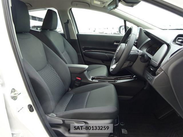 Toyota AQUA 2024-08 8244584-14