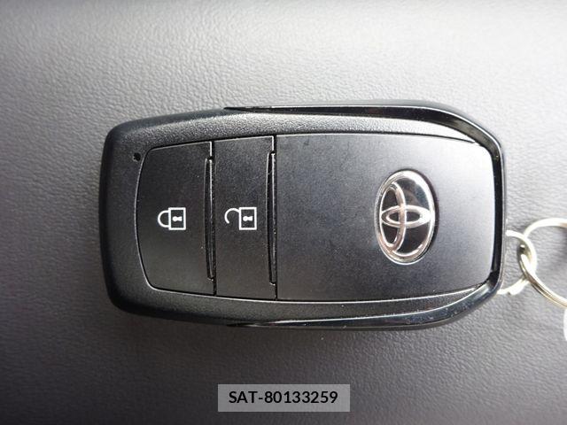 Toyota AQUA 2024-08 8244584-19