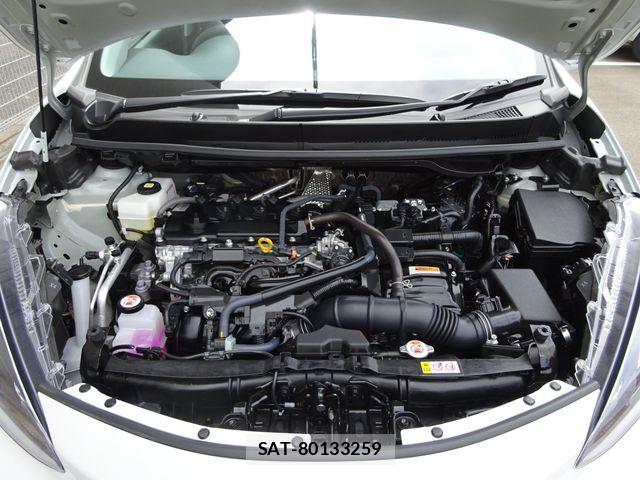 Toyota AQUA 2024-08 8244584-3