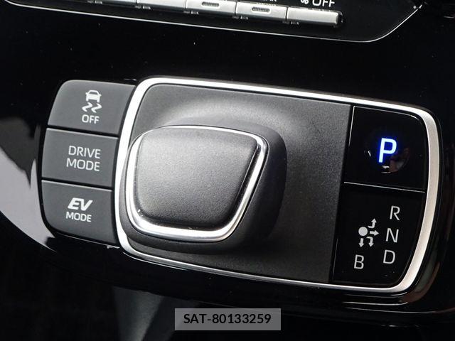 Toyota AQUA 2024-08 8244584-8