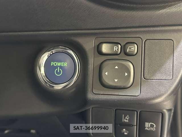 Toyota AQUA 2018-12 8244587-12