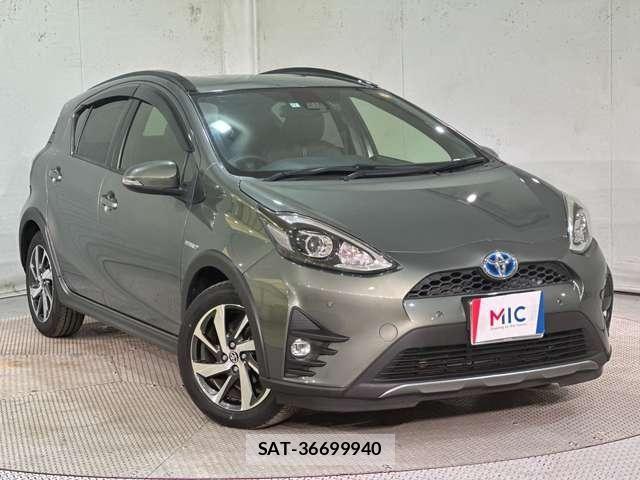 Toyota AQUA 2018-12 8244587-1
