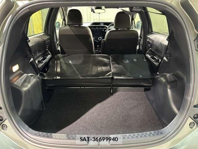 Toyota AQUA 2018-12 8244587-27
