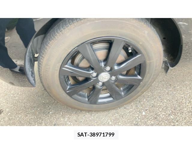 Toyota AQUA 2015-08 8244606-12