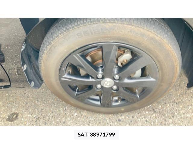 Toyota AQUA 2015-08 8244606-13