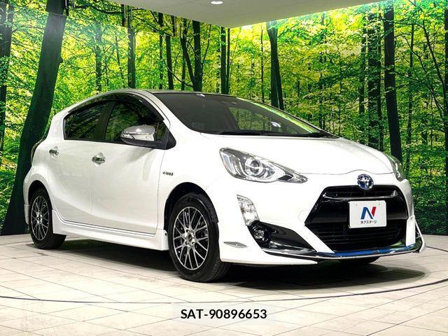 Toyota AQUA 2016-02 8244597-16