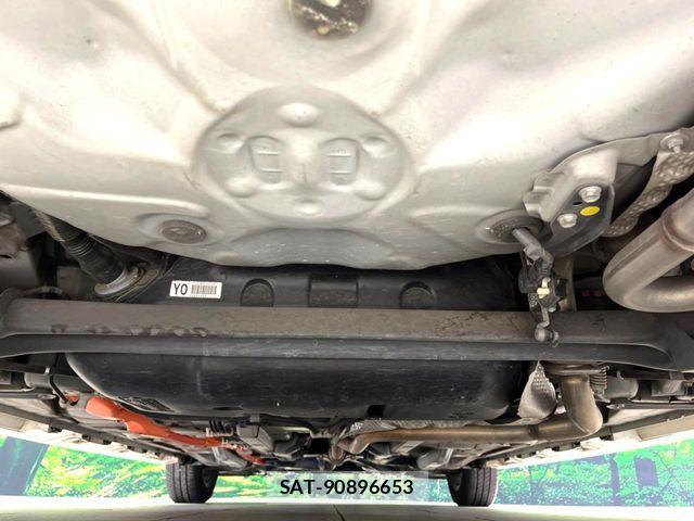 Toyota AQUA 2016-02 8244597-19