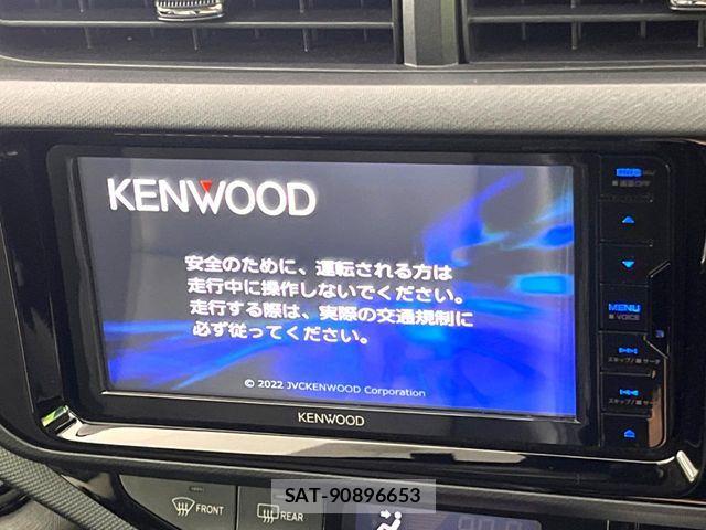 Toyota AQUA 2016-02 8244597-4
