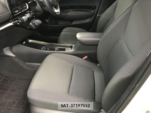 Toyota AQUA 2022-12 8244582-20