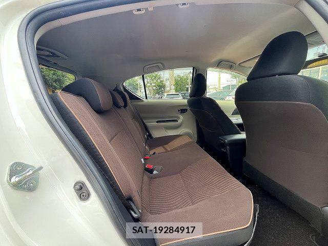 Toyota AQUA 2012-10 8313000-9