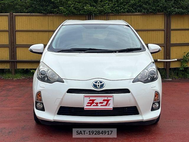 Toyota AQUA 2012-10 8313000-21