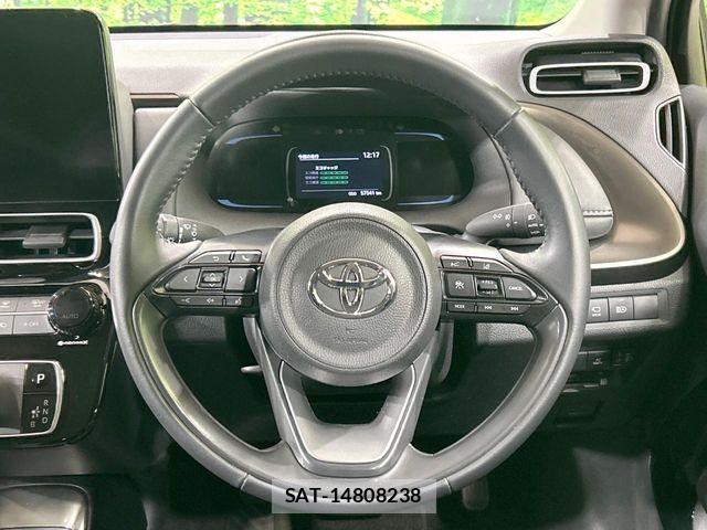 Toyota AQUA 2023-11 8312964-10