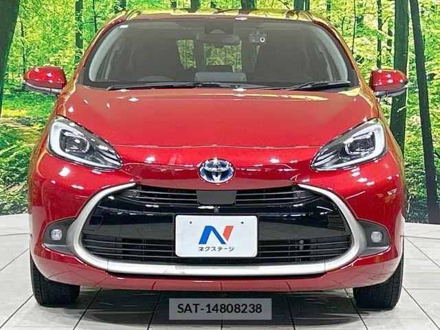 Toyota AQUA 2023-11 8312964-13