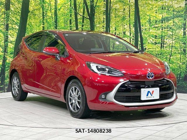 Toyota AQUA 2023-11 8312964-15
