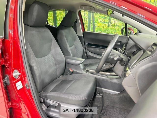 Toyota AQUA 2023-11 8312964-7