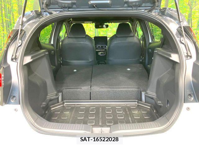 Toyota AQUA 2023-11 8312942-9