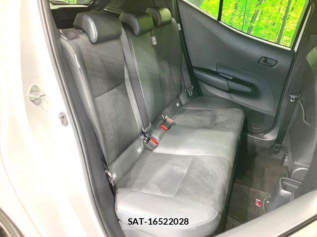 Toyota AQUA 2023-11 8312942-8