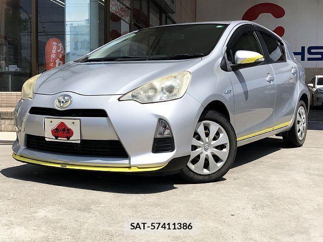 Toyota AQUA 2013-07 8313029-0