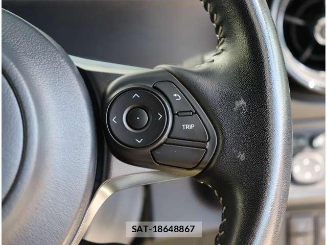 Toyota AQUA 2018-04 8312951-17