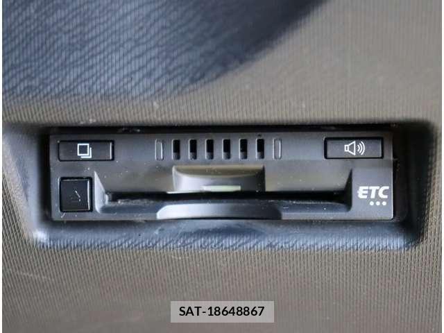 Toyota AQUA 2018-04 8312951-22