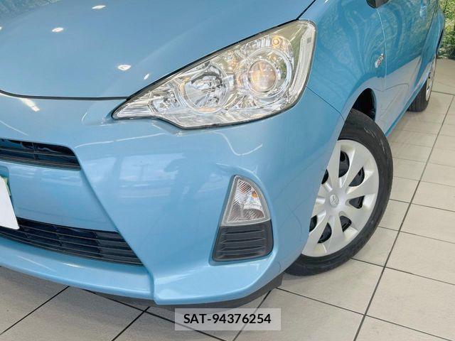 Toyota AQUA 2014-04 8313018-11