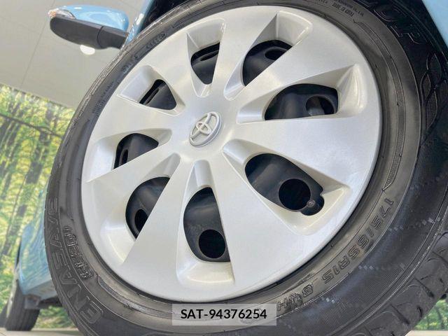 Toyota AQUA 2014-04 8313018-12
