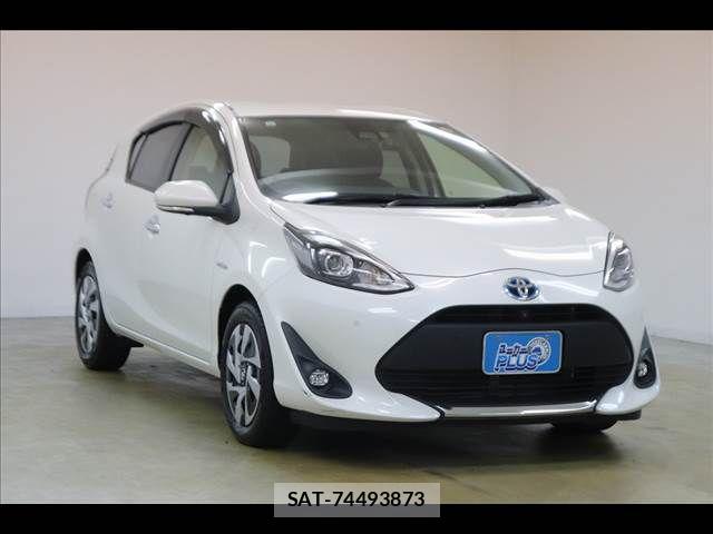 Toyota AQUA 2019-11 8312981-17