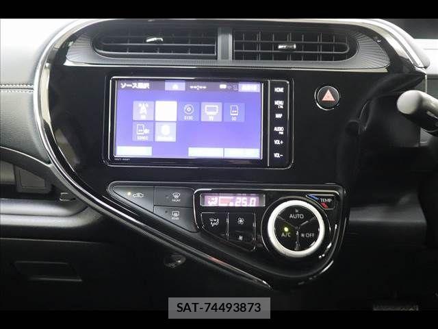 Toyota AQUA 2019-11 8312981-28