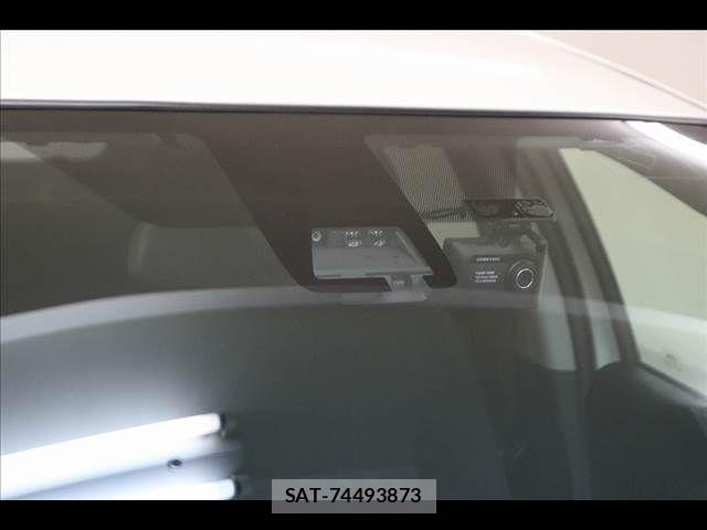 Toyota AQUA 2019-11 8312981-7