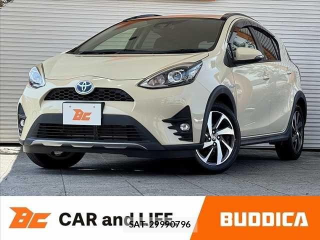 Toyota AQUA 2017-12 8312994-0