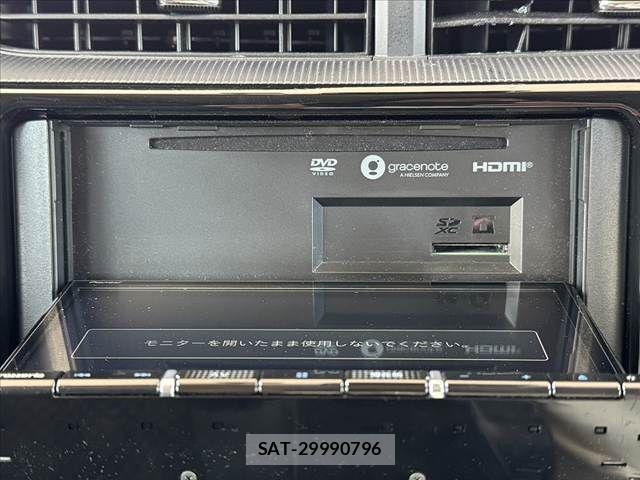 Toyota AQUA 2017-12 8312994-21
