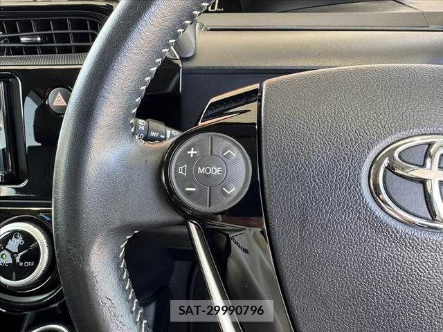 Toyota AQUA 2017-12 8312994-26