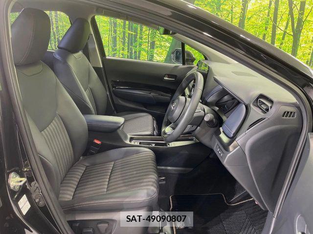 Toyota AQUA 2025-02 8312945-9