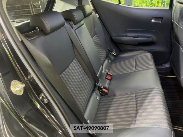 Toyota AQUA 2025-02 8312945-10