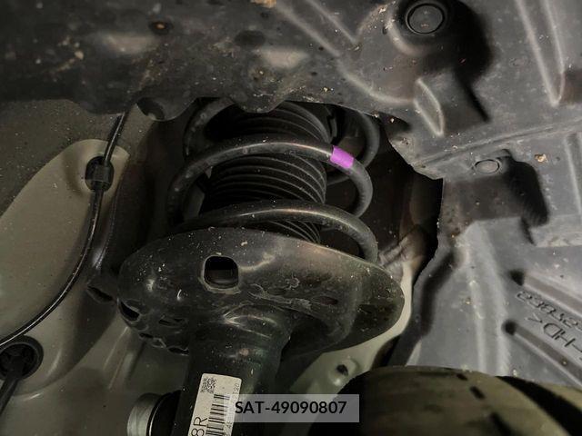 Toyota AQUA 2025-02 8312945-19