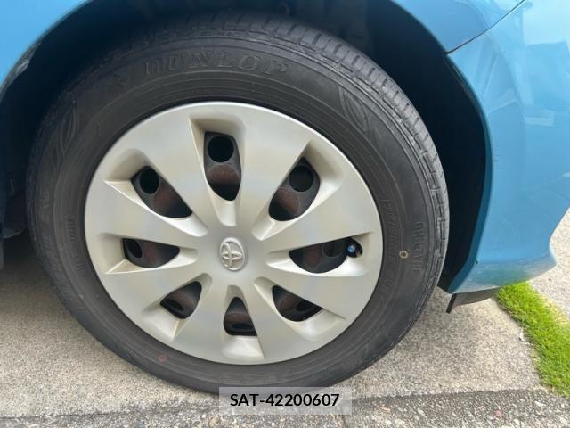 Toyota AQUA 2012-01 8313035-7
