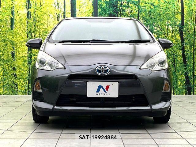 Toyota AQUA 2014-12 8313017-13