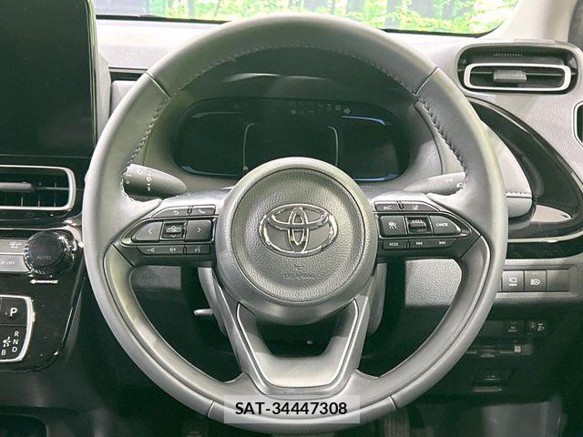 Toyota AQUA 2022-12 8312950-10