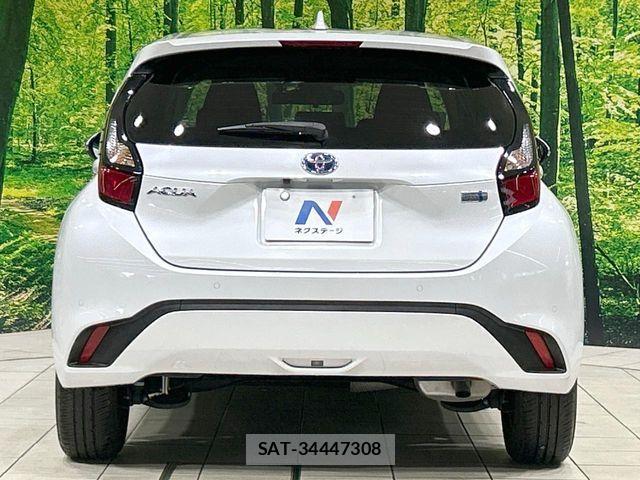 Toyota AQUA 2022-12 8312950-14