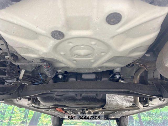 Toyota AQUA 2022-12 8312950-18