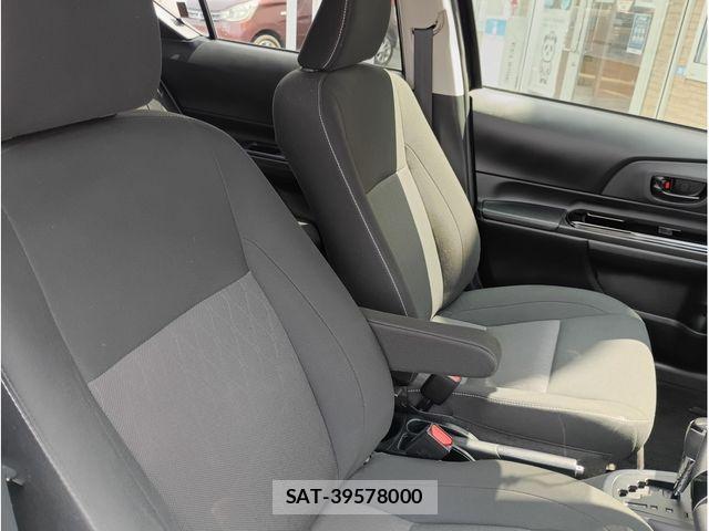Toyota AQUA 2020-12 8312990-1