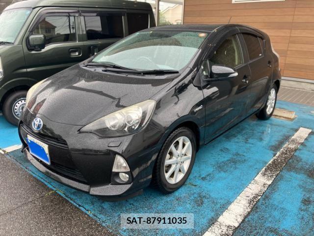 Toyota AQUA 2012-12 8313025-0