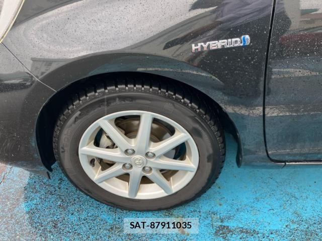 Toyota AQUA 2012-12 8313025-11